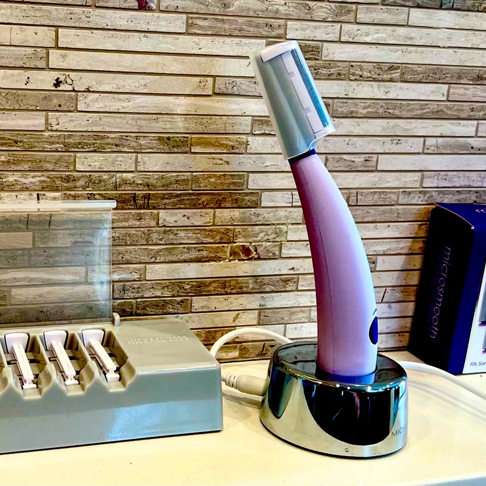 Michael Todd Sonicsmooth with set of 8 fresh blades